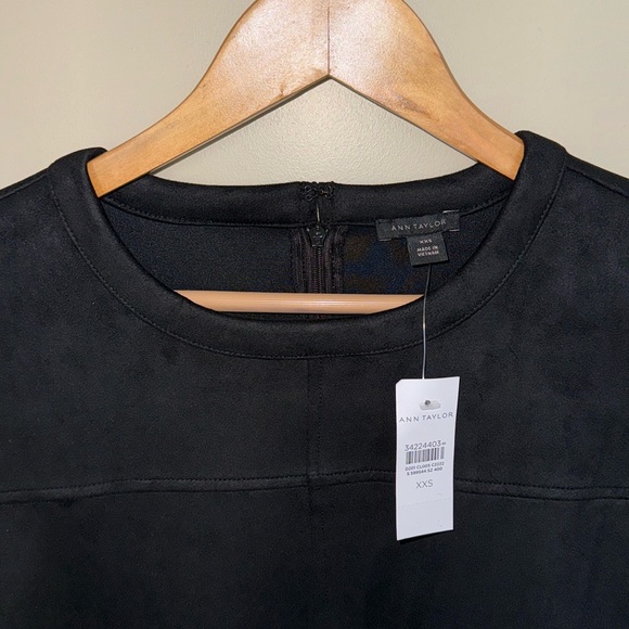 NWT Ann Taylor Faux Suede Mixed Media Long Sleeve Black Top Size XXS - Picture 6 of 10